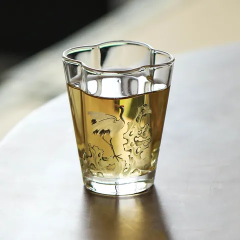Chinese Style Pine And Crane Glass Tea Cup Heat Resistant Flower Petal Rim Retro Tasting Cup Office Home Personal Drinking Cup
