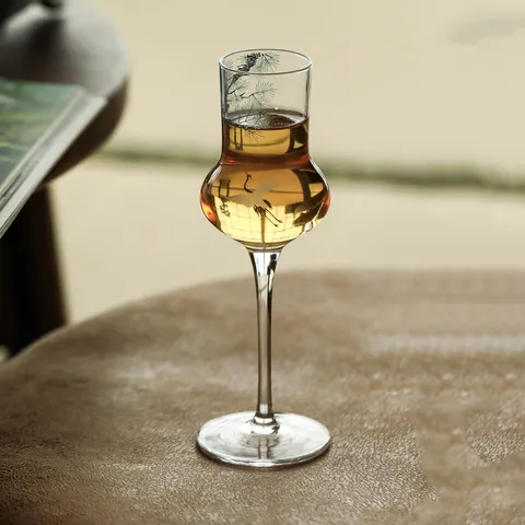 Traditional Chinese Goblet Glass Tea Cup Premium Clear Glassware Engraved Pine Crane Design Elegant Drinking Stemware For Loose Leaf Green Tea Tasting Gift