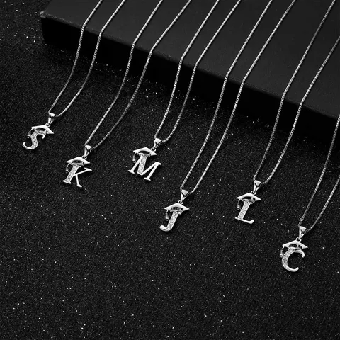 Collier Pendentif Lettre en Acier Inoxydable Minimaliste Avec Charme Chapeau de Graduation et Carte de Vœux Bijou Strass Or Argent