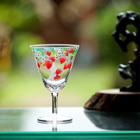 Strawberry Rabbit Hand-Painted Glass Tea Cup Stemmed Heat-Resistant Clear Tasting Cup For Women Home Office Drinkware