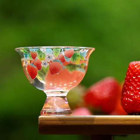 Cute Glass Strawberry Floral Printed Teacup Fresh Pink Stemmed Clear Tasting Cup Premium Personal Master Kung Fu Tea Bowl Gift For Women