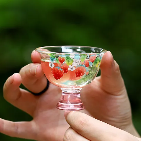 Cute Glass Strawberry Floral Printed Teacup Fresh Pink Stemmed Clear Tasting Cup Premium Personal Master Kung Fu Tea Bowl Gift For Women