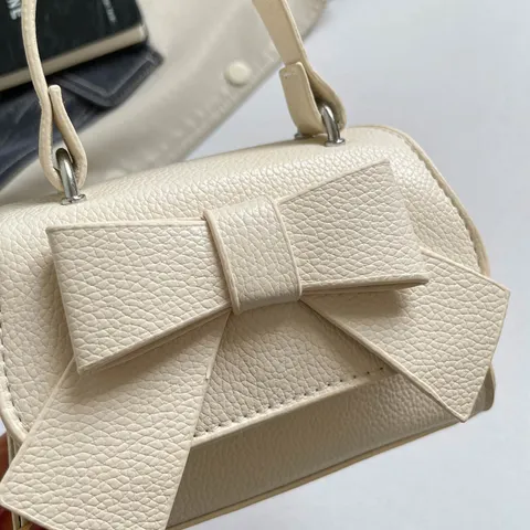 Kids Girls Cute Bow Crossbody Bag Mini PU Leather Handbag Stylish Princess Shoulder Bag Solid Color Flap Square Bag With Chain
