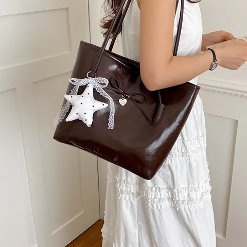 High-End PU Leder Beuteltasche Für Damen Mit Schleife Herz Stern Anhänger Mode Pendeln Schulter Umhängetasche Handtasche