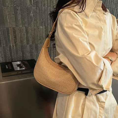Bolso de Hombro de Paja Tejida Media Luna para Mujer Empalme de PU Viaje Casual Hobo Bolso Bandolera Verano Playa Vacaciones Bolso de Mano Bajo el Brazo