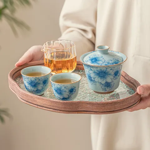 Blue and White Porcelain Kung Fu Tea Set Sunflower Pattern Gaiwan Cup with Glass Tray