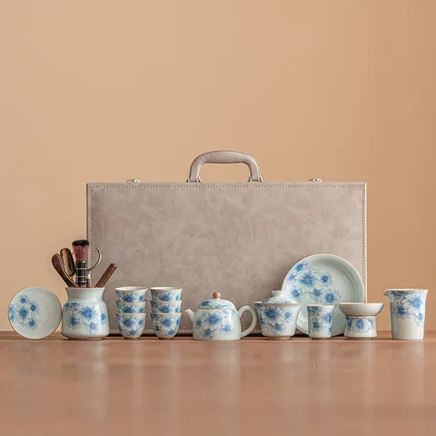 Blue and White Porcelain Kung Fu Tea Set Ceramic Teapot Teacups With Gift Box Chinese Tea Ceremony Gift Set