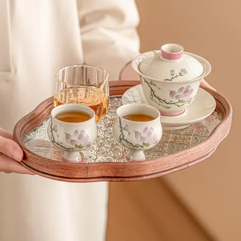 Hand Painted Ceramic Kung Fu Tea Set Chinese Gaiwan Tea Cup Set With Fair Cup And Tray For Afternoon Tea