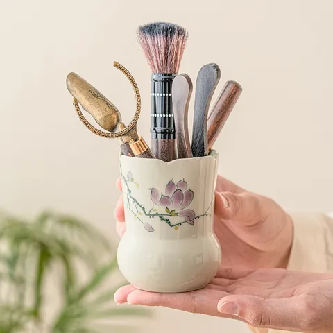 Hand Painted Ceramic Tea Caddy With Magnolia Pattern Chinese Kung Fu Tea Accessories Handmade Tea Utensils For Home Decor Gift