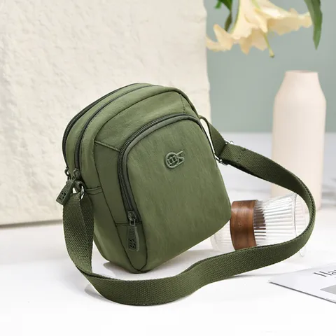 Women's Casual Multi-Layer Crossbody Bag Waterproof Nylon Shoulder Bag Simple Daily Commuter Handbag