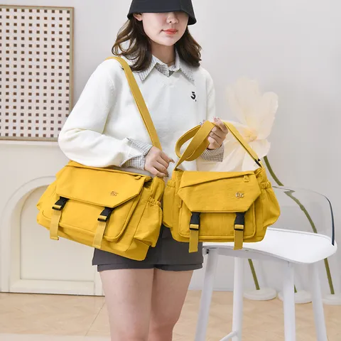 Unisex Waterproof Nylon Crossbody Bag Casual Multi-Pocket Messenger Bag Large Capacity Simple Travel Shoulder Bag