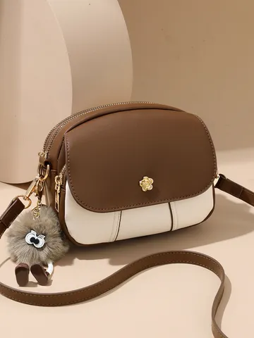 Sac Bandoulière Mode en Cuir PU pour Femmes Décontracté Couleur Contrastée Petit Sac Porté Epaule Rond Avec Pendentif Sac à Main Quotidien