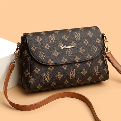 Sac Bandoulière Mode Femme en Cuir PU Motif Monogramme Rétro Sac Carré à Rabat Sac à Main Quotidien Décontracté