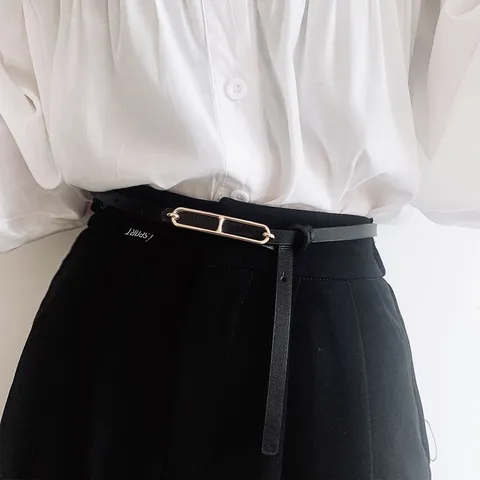Damen Mode PU Ledergürtel Minimalistischer Schmaler Bund mit Metallschnalle Goldfarbenes Zubehör für Hosen und Hosen