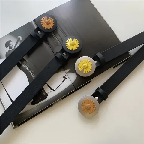 Women Fashion Casual Faux Leather Belt Cute Daisy Flower Metal Buckle Versatile Waist Belt Retro Pants Belt