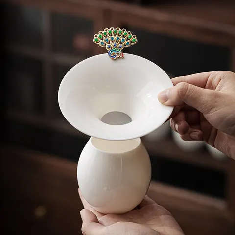 Creative Mutton Fat Jade Ceramic Tea Strainer With Cloisonne Enamel Handle Stainless Steel Mesh Tea Filter Luxury Kung Fu Tea Infuser Leaf Leak Accessories
