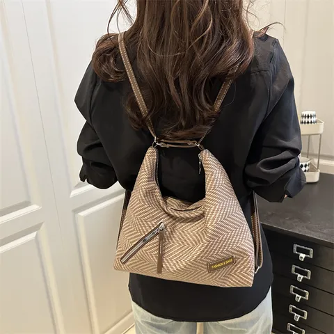 Women Woven Hobo Crossbody Bag Chevron Pattern Stylish Casual Shoulder Bag Daily Commuting Handbag