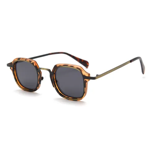 Vintage Metal Polygon Polarized Sunglasses For Men And Women Fashion Punk Chic Streetwear UV400 Sun Glasses