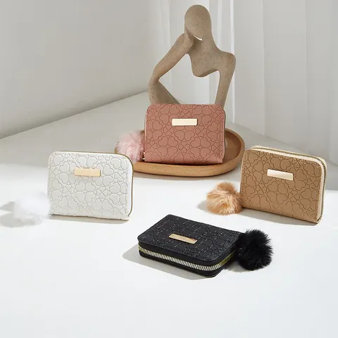 Women Short Wallet Elegant Heart Clover Embossed PU Leather Coin Purse Fashion Stone Pattern Zipper Clutch With Plush Ball Pendant Minimalist Small Card Holder Bag For Daily Matching