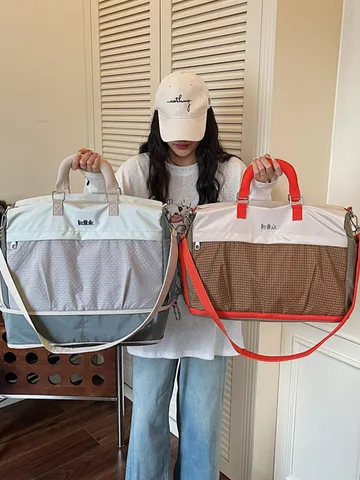 Large Capacity Travel Duffel Bag For Women Men Weekend Overnight Bag With Wet Dry Separation And Shoe Compartment