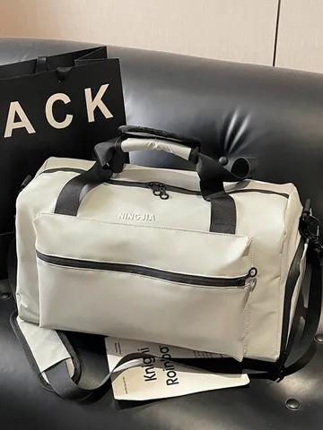 Grand Capacité Imperméable Sac de Voyage de Sport Léger Bagage de Sport Nuit Week-end Sac Pour Hommes Femmes