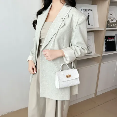 Damen Gesteppt Kleine Quadratische Tasche PU Leder Geprägt Umhängetasche Mit Metallschloss Elegant Städtisch Schulterhandtasche