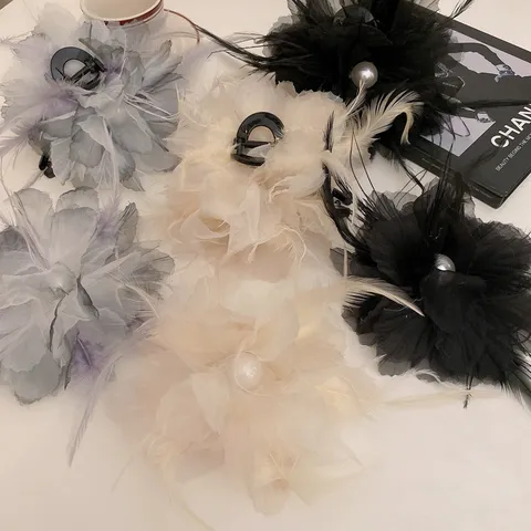 Elegant Pearl Mesh Feather Hair Claw Clip For Women Ins Style Large Shark Clip Floral Bow Knot Hair Accessory For Banquet Daily Party