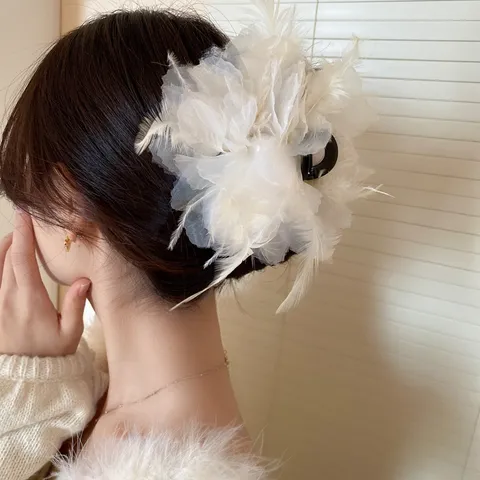 Elegant Pearl Mesh Feather Hair Claw Clip For Women Ins Style Large Shark Clip Floral Bow Knot Hair Accessory For Banquet Daily Party