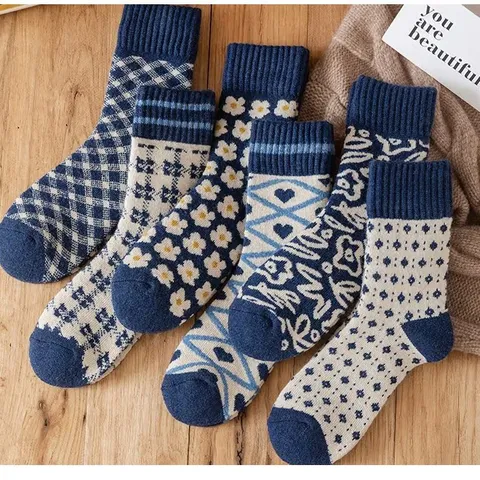 Verdickte Kaschmir Wolle Mischung Mittelhohe Socken Winter Warm Schlingenflor Retro Geometrisch Blumen Lässig Schlaf Socken Für Damen