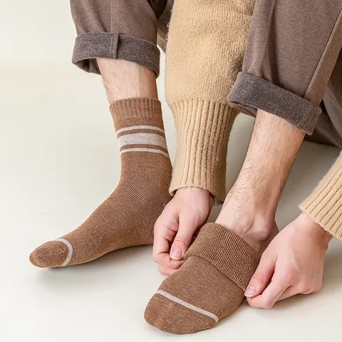 Herren Casual Baumwolle Gestreift Crew Socken Winter Thermisch Dick Loop Wadenlang Socken Warm Gemütlich Farbblock Mode Socken Für Herren