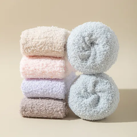 Damen Korallenfleece Wadenstrümpfe Winter Verdickt Warm Bodensocken Einfarbig Wadenlange Socken Einfache Indoor Fluffy Socken