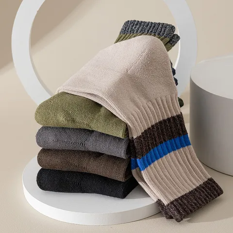 Men's Thickened Terry Bottom Sport Socks Striped Mid-Calf Crew Socks For Winter Warm Cotton Casual Athletic Socks Outdoor Fashion Striped Socks
