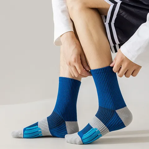 Men Color Block Athletic Socks Cotton Breathable Deodorant Sports Basketball Socks Professional Performance Crew Socks