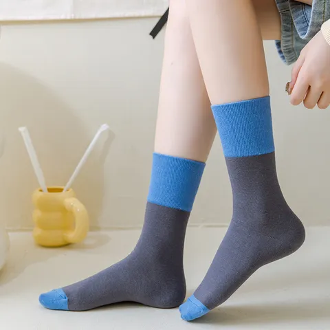 Calcetines Casuales de Algodón para Mujer Moda Contraste Bloque de Color Longitud de la Tripulación Estilo Coreano Media Pierna Acanalados Transpirables Absorben el Sudor