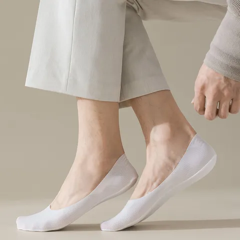 Herren Ultra-Niedrig geschnittene Unsichtbare Socken Sommer Dünn Eisseide Füßlinge Rutschfest Silikon Atmungsaktiv Kurzsocken