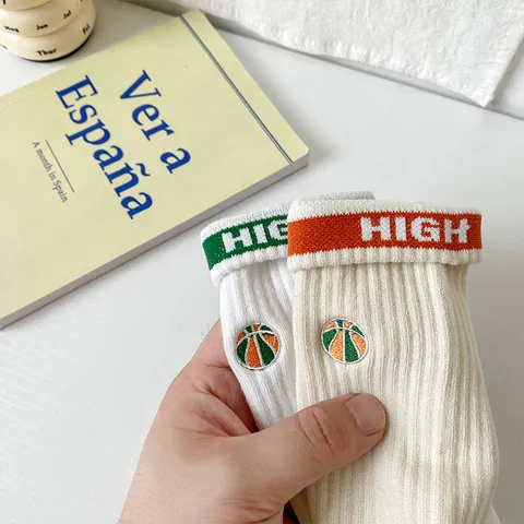 Herren Sport-Socken aus Baumwolle Atmungsaktiv mit Basketball-Stickerei Für Teenager Schüler Alle Jahreszeiten Lässige Alltagskleidung