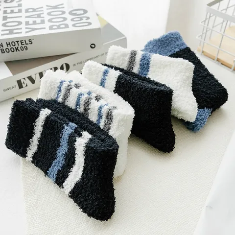 Chaussettes de Maison Chaudes en Polaire Corail pour Hommes Hiver Épaissies Rayées Douillettes Chaussettes de Sommeil Intérieures Thermiques Décontractées Vêtements d'Intérieur