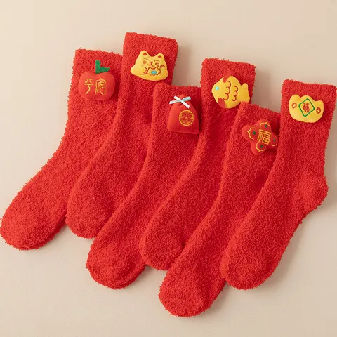 Thickened Coral Fleece Mid Tube Socks Winter Warm Festive New Year Couple Socks Cute 3D Cartoon Embroidery Red Socks