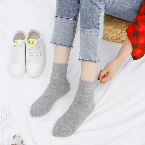 Chaussettes Décontractées en Coton Coupe Basse pour Couples Couleur Unie Respirant Absorbant la Transpiration Unisex Chaussettes de Sport