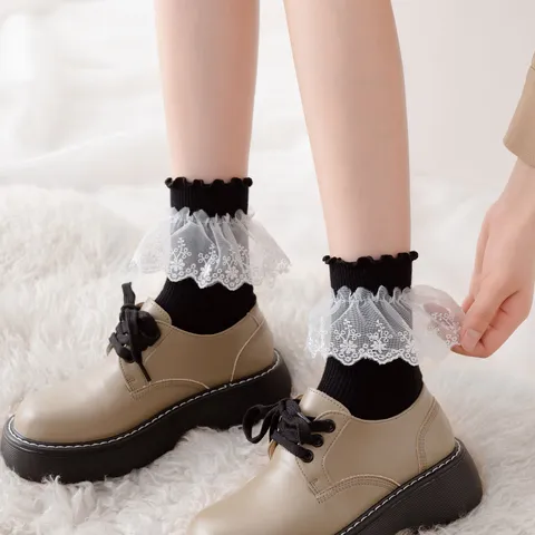 Chaussettes Mi-Mollet Lolita Douces Pour Femmes Uniforme JK Japonais Bordure En Dentelle Volantée Chaussettes En Coton Couleur Unie