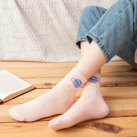 Japanese Preppy Style Cotton Mid-Calf Socks For Women Cartoon Astronaut Planet Pattern Casual Sweat Absorbent Everyday Socks