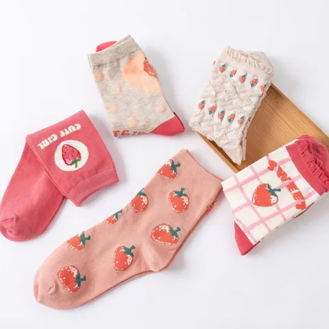 Calcetines a Media Pantorrilla de Algodón Estilo Dulce Japonés para Mujer Lindo Rosa Fresa Cuadros Estampado de Letras Para Niñas