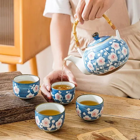 Service à Thé en Céramique Peint à la Main Théière et Tasses Service à Thé en Porcelaine Bleue et Blanche pour Maison Bureau Cuisine Cadeau