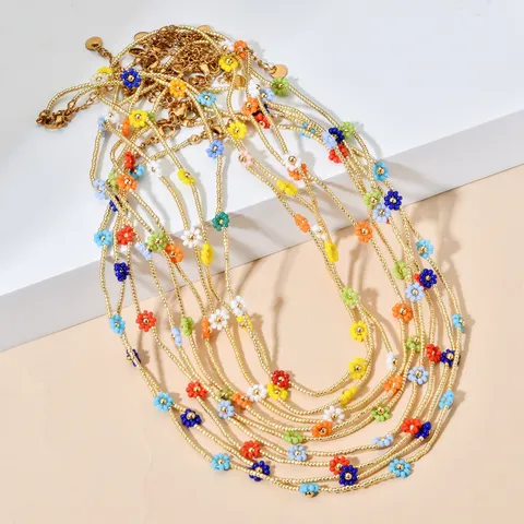 Handmade Bohemian Daisy Glass Seed Bead Necklace For Women Simple Floral Choker Jewelry Beach Vacation Gift Accessory