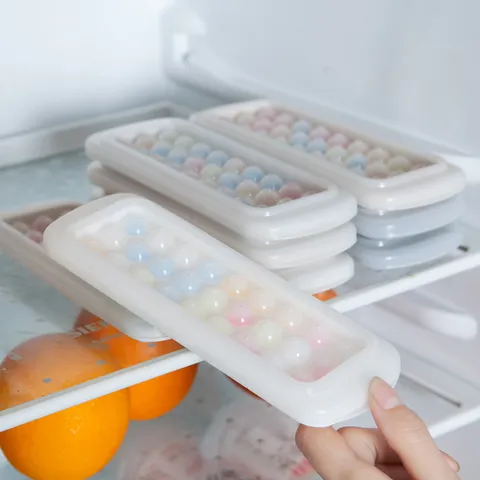 Kunststoff Eiswürfelbehälter 3D Sphärische Eiskugelform Mini Eis am Stiel Hersteller Flexibles Küchenwerkzeug