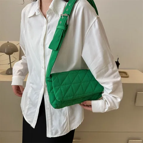 Damen Mode Gesteppt Umhängetasche PU Leder Weiche Puffy Schultertasche Casual Einfarbig Handtasche Reise Handtasche