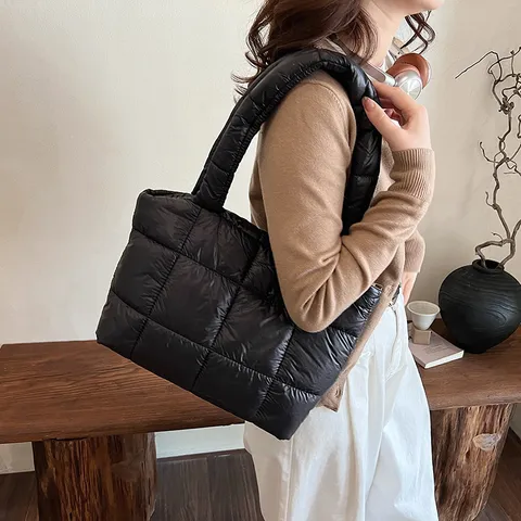 Damen Casual Puffer Tote Bag Winter Gesteppte Daunenwolle Umhängetasche Große Kapazität Crossbody Tasche