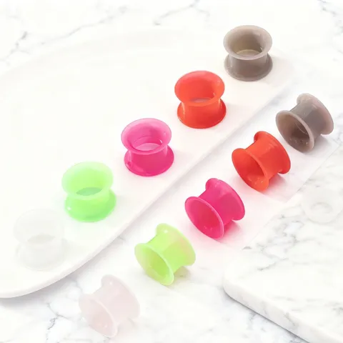 Minimalist Silicone Flared Ear Tunnels Hollow Round Geometric Body Piercing Jewelry Unisex Solid Color Soft Ear Gauges Expander Plugs Accessories