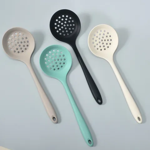 Modern Minimalistisch Hitzebeständig Silikon Großer Schaumlöffel Antihaft Integrierter Kochen Schaumlöffel Für Zuhause Küche Kochen Sieb Werkzeug