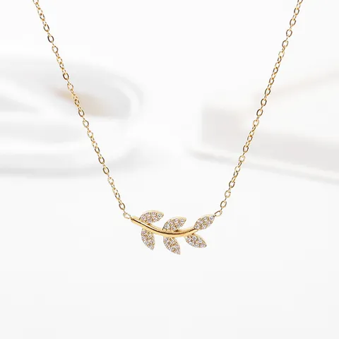 Collana con Pendente a Foglia in Acciaio Inossidabile e Zirconia Placcata Oro 18K Ramo d'Ulivo Catena a Clavicola Gioielli Donna